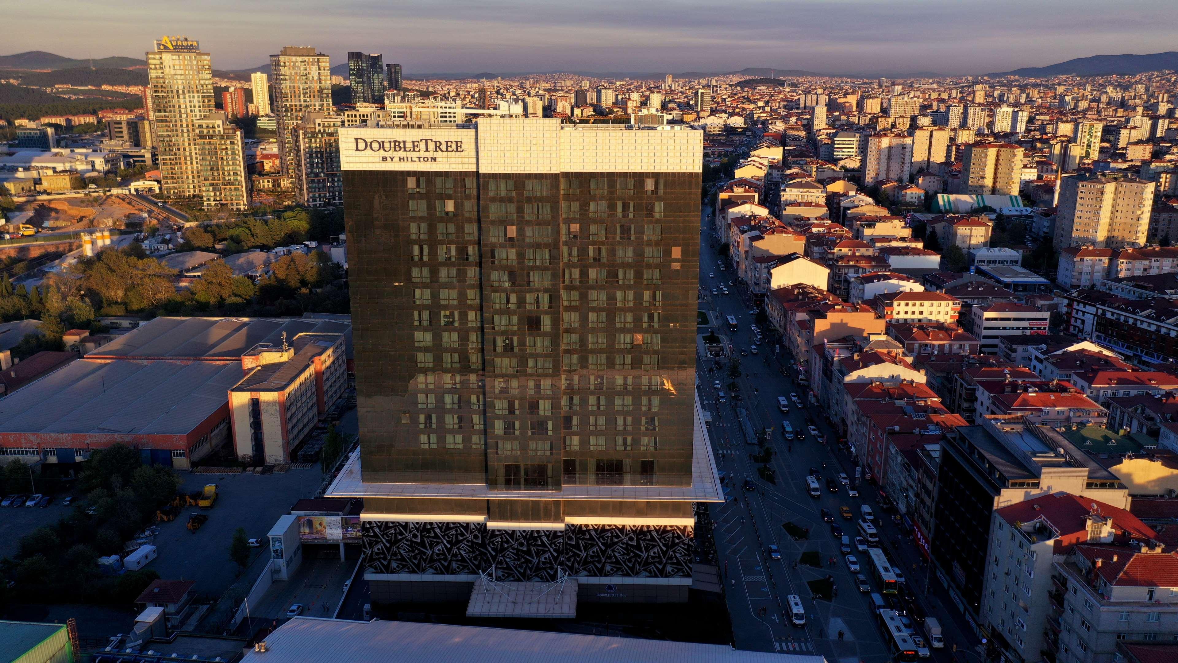 Doubletree By Hilton Istanbul Umraniye Hotel Buitenkant foto